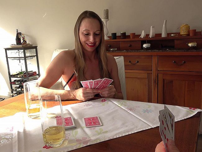 NatalieAlba Porno Video: Beim Zocken gewonnen