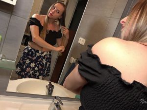 NatalieAlba Porno Video: Im Badezimmer genagelt