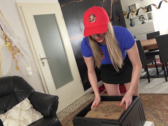 NatalieAlba Porno Video: Malheur beim Lieferservice